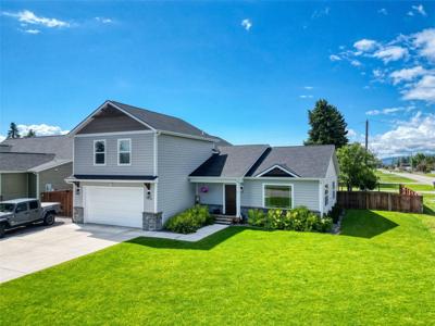 1543 Mackinaw Loop