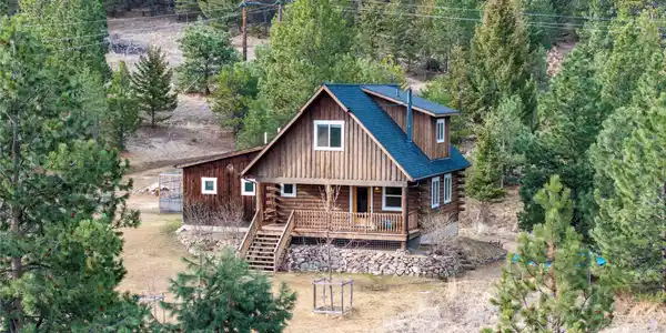 25 Coyote Road