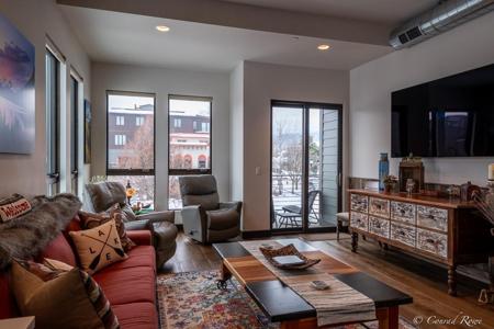 139 E 2nd Street