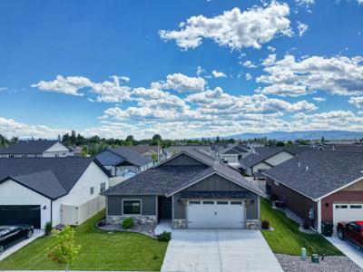 4018 Snowberry Avenue