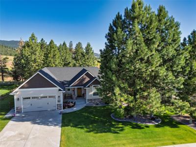 10487 Coulter Pine Street