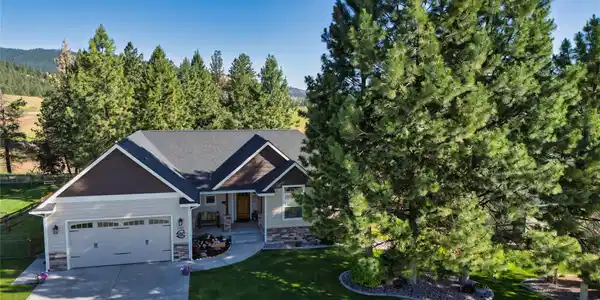 10487 Coulter Pine Street