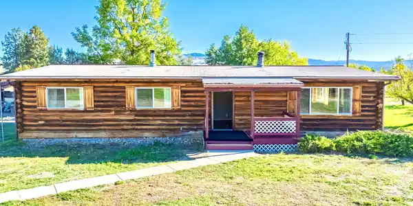 5819 Lawrence Lane