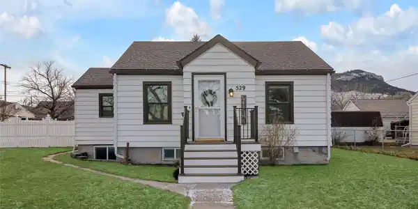 529 Leslie Avenue