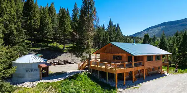 4509 Dearborn Canyon Road