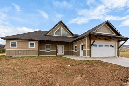 3 Hawk's Court