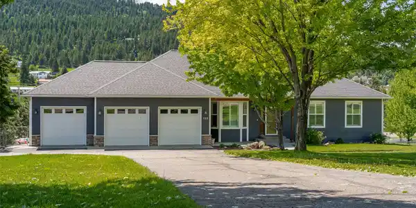 125 Stoneridge Drive