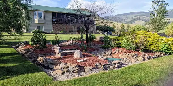 4 Mule Deer Lane
