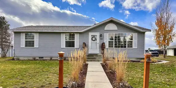 143 Ardis Loop