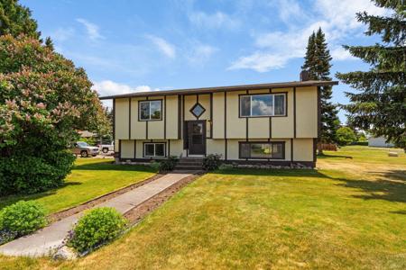 200 E Madison Avenue