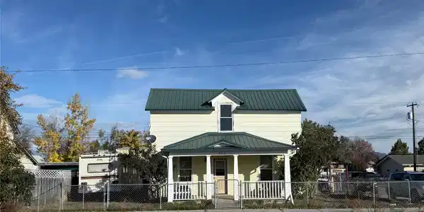 302 W Main Street