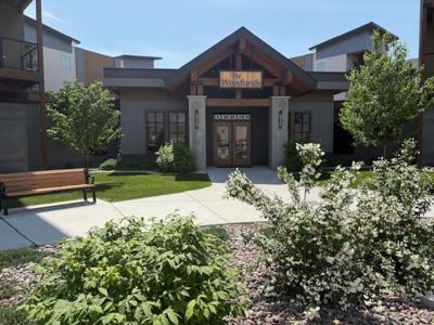 100 Woodlands Way