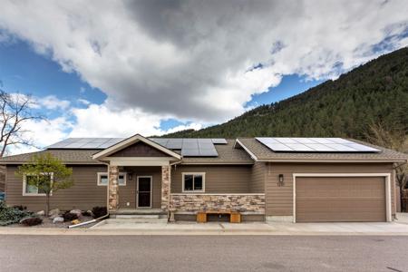 1207 Gilbert Court