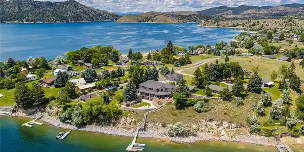 3765 Pirate Point Road