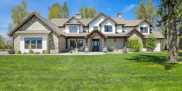 1275 Lower Valley Road