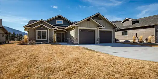 985 Anglers Bend Way