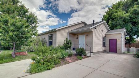 6105 Rains Place
