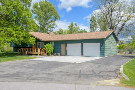 1400 Topaz Drive