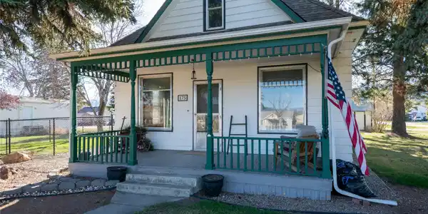 175 Martin Street N