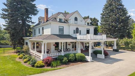 528 Woodland Avenue