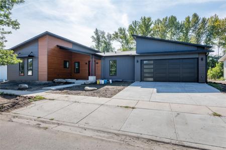 5567 Golf Drive