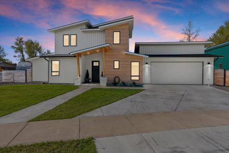 5519 Golf Drive