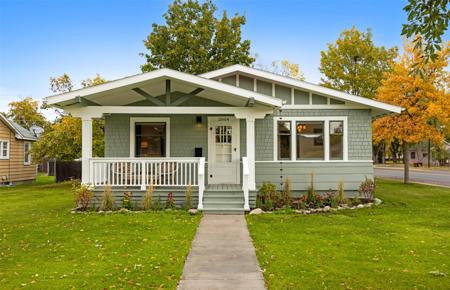 2004 S 10th Street W