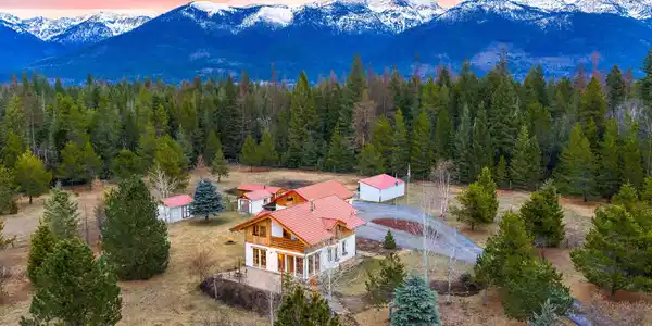 417 Swan View Trail