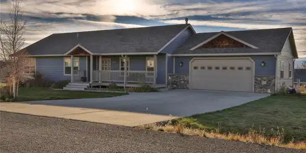 3250 Stillwell Drive
