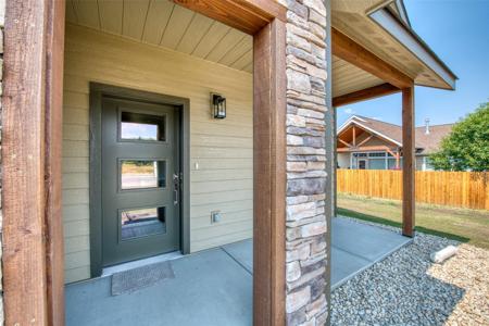 303 Sassafras Court