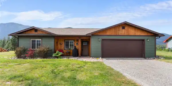 70 Moccasin Lane
