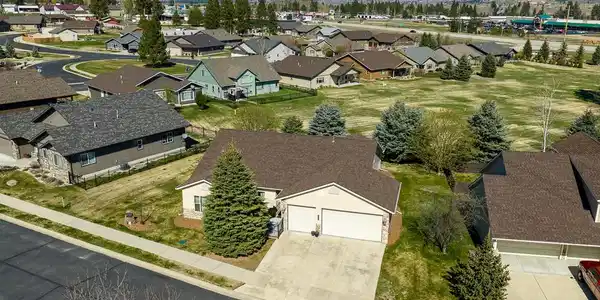 1156 Heritage Drive