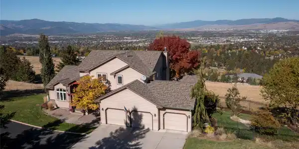 697 Spanish Peaks Drive
