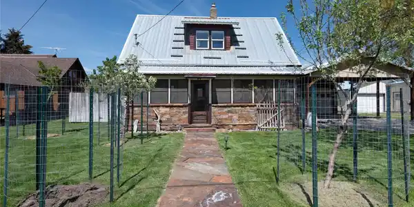 308 Walnut Street