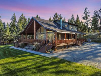 185 Mossy Rock Road N