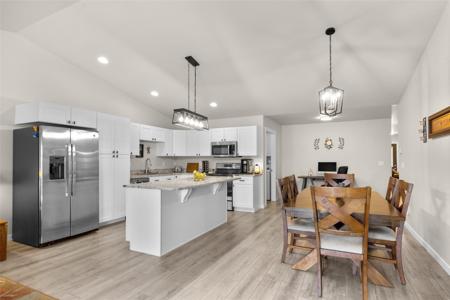 822 Foxglove Drive