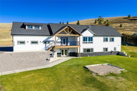 9558 Shikane Lane