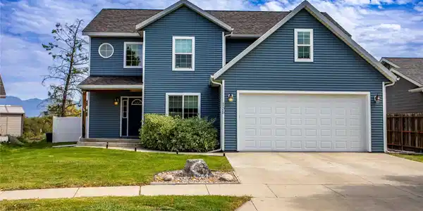 135 Rimrock Court