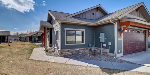 4045 Valley View Court