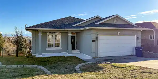 952 Valley View Drive