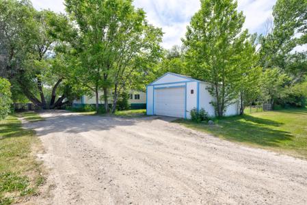 907 Ray Road