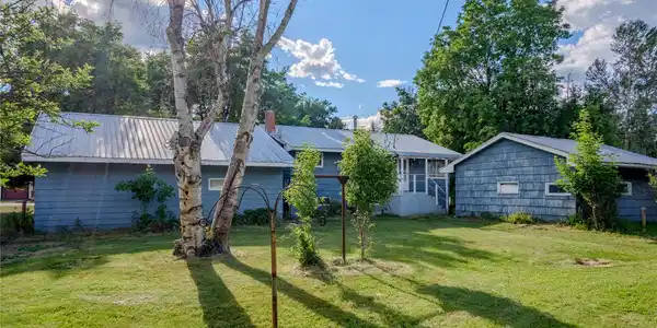 33 Avenue B