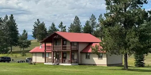 1479 Sophie Lake Road