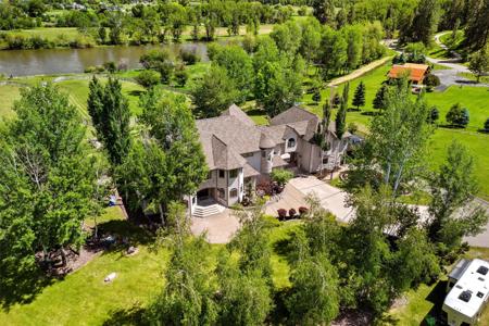 2381 Blue Mountain Road