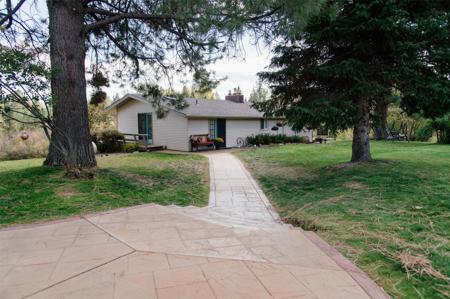 3676 Silverthorn Drive