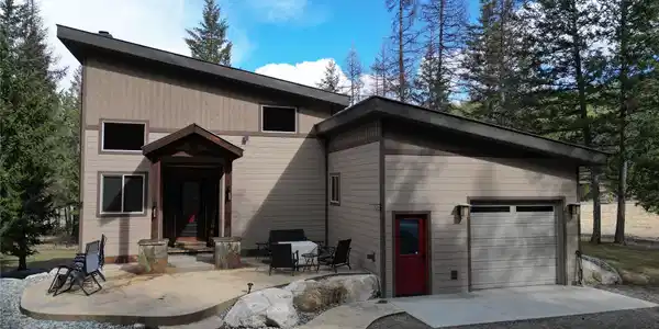 490 Skyview Drive