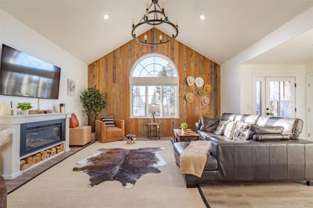 1018 Saint Andrews Drive