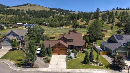 122 Apple House Lane