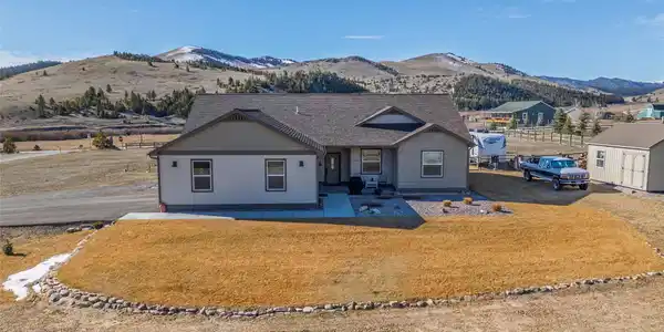 5012 Stallion Ridge Drive