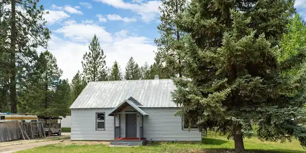 78 Airstrip Road
